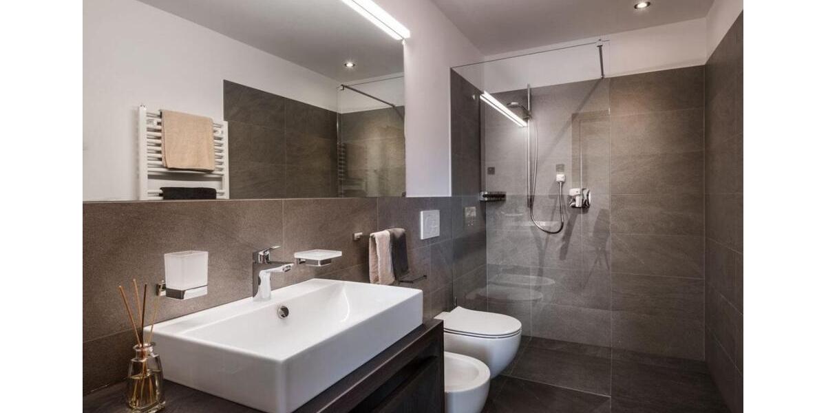 Etagenwohnung Bornheim - 2 Zimmer, 57 m&sup2;, 260.000&euro; | Angebot:26479230