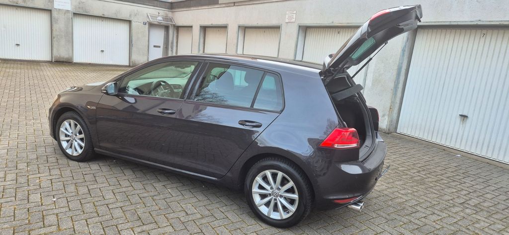 VW Golf 153.900 km 10.990 &euro; Köln 51061