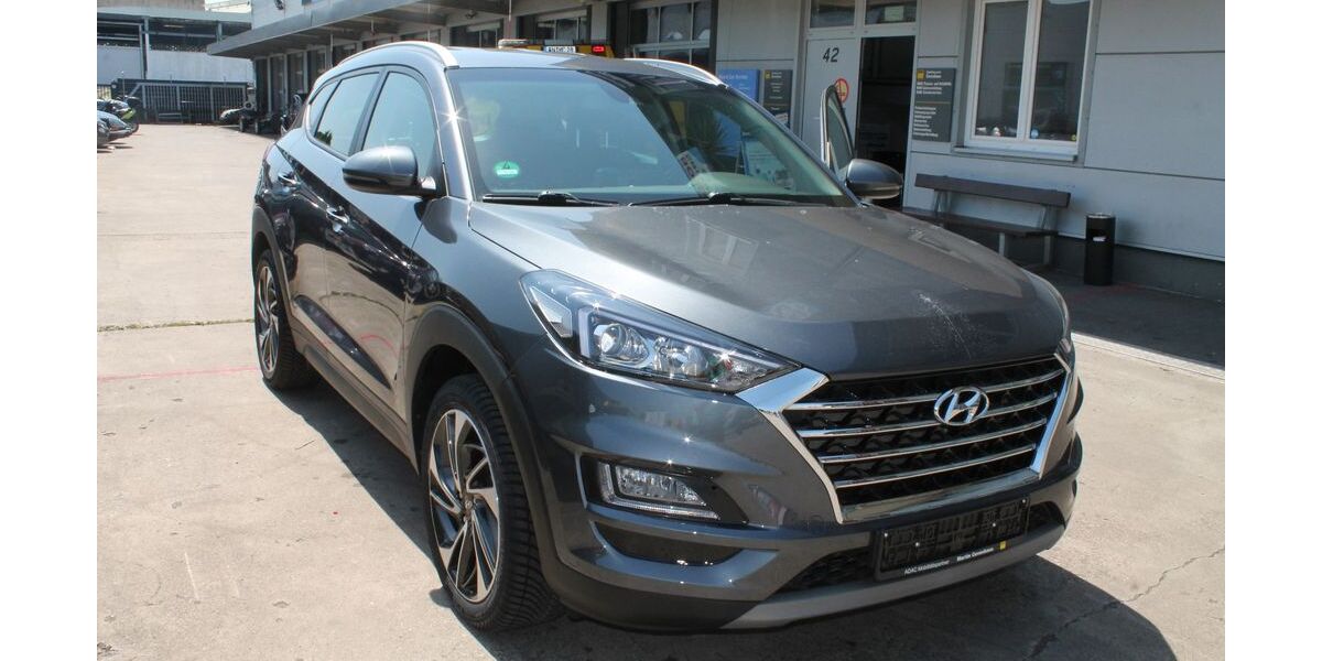 Hyundai TUCSON 53.945 km 19.750 &euro; Bonn 53227