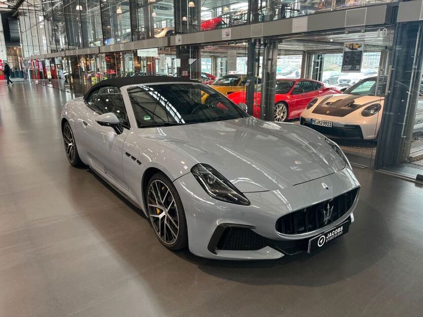 Maserati GranCabrio 6.900 km 186.980 € Köln 50829