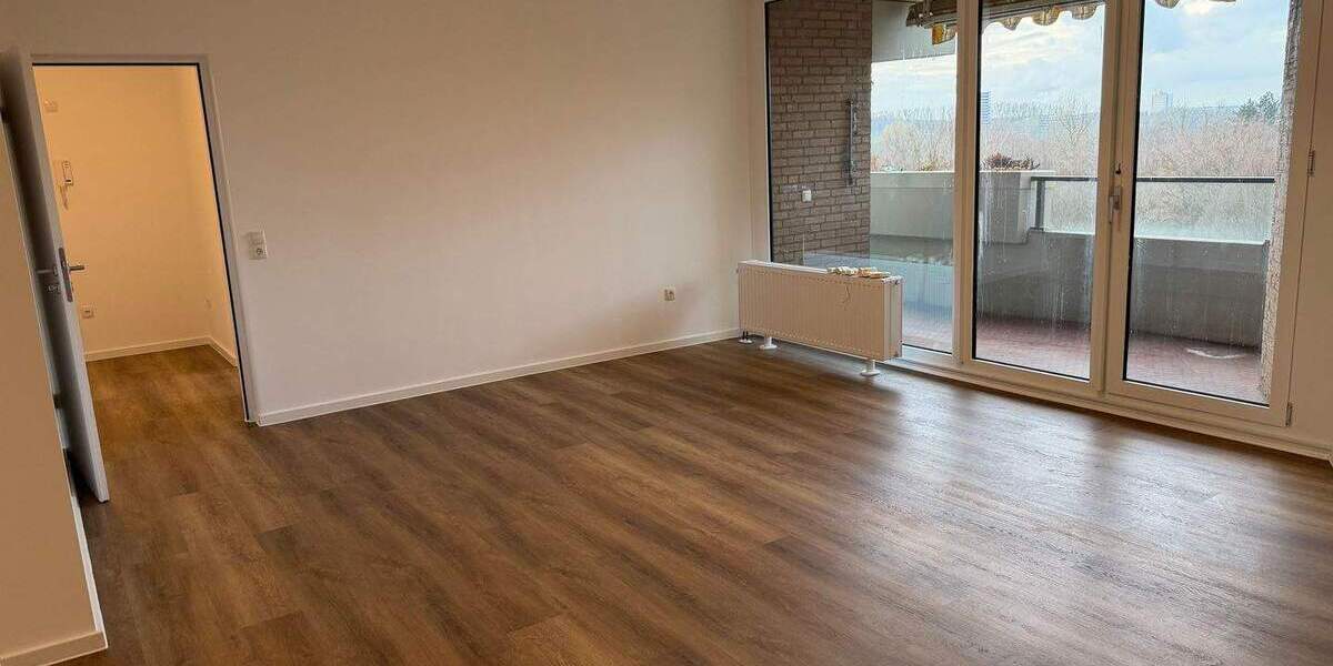 Etagenwohnung Köln Westhoven - 3 Zimmer, 96 m&sup2;, 1.400&euro; | Angebot:25361837