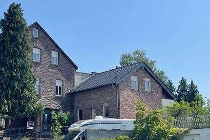 Haus zum Kaufen in Leverkusen 730.000 € 234 m² 8 zimmer