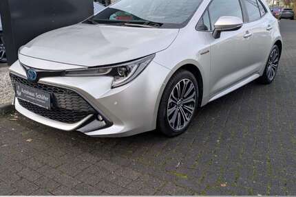 Toyota Corolla 60.207 km 19.485 € Leverkusen 51373