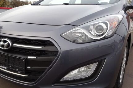 Hyundai i30 118.000 km 7.890 &euro; Solingen 42719