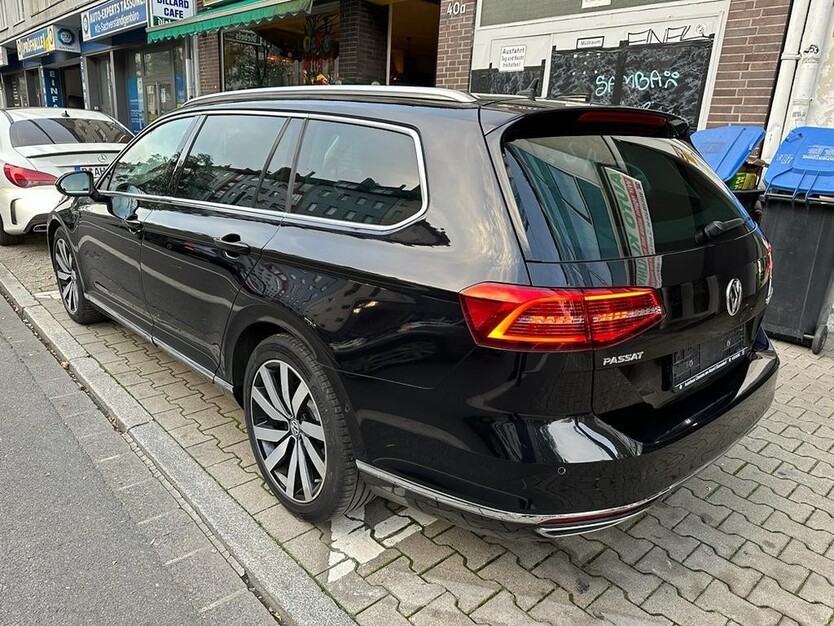 VW Passat 272.749 km 11.800 € Düsseldorf 40213