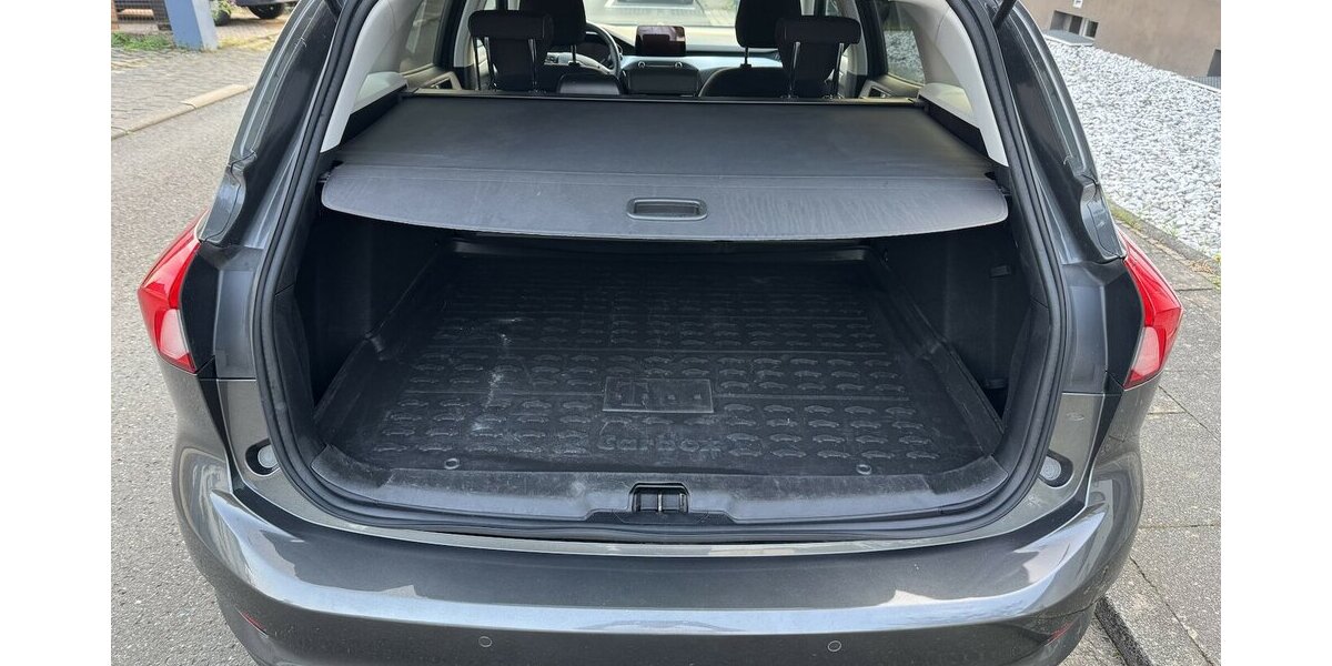 Ford Focus EcoBlue.Nav.Temp.Serv-Neu.EU6 GARANTIE.1Hd 64.284 km 14.000 &euro; Erftstadt 50374