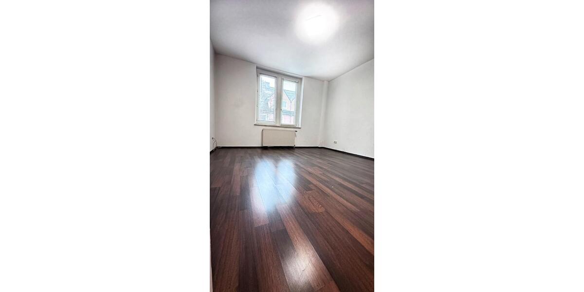 Reihenhaus Solingen Mitte - 9 Zimmer, 210 m&sup2;, 340.000&euro; | Angebot:26326963