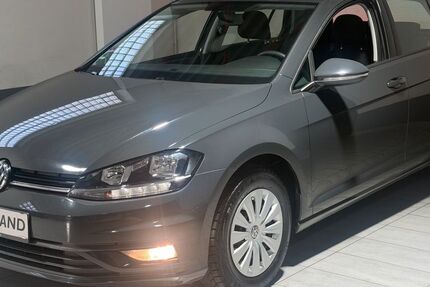 VW Golf 122.707 km 10.470 &euro; Köln 50739