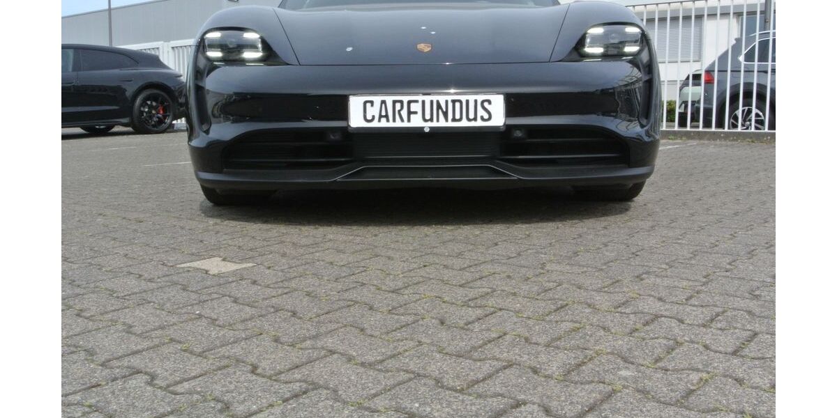 Porsche Taycan 29.886 km 58.500 &euro; Köln Lövenich 50859
