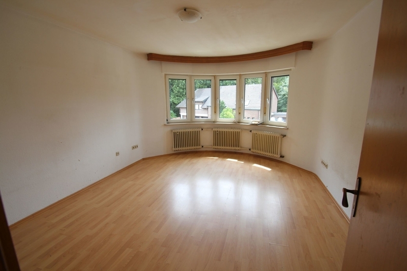 Stilvoll wohnen auf zwei Etagen – Maisonette-Wohnung mit 6 Zimmern, 2 Balkonen und Wintergarten in Hürth-Gleuel!