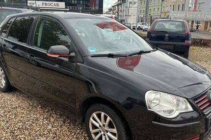 VW Polo 153.600 km 2.300 € Leverkusen 51371
