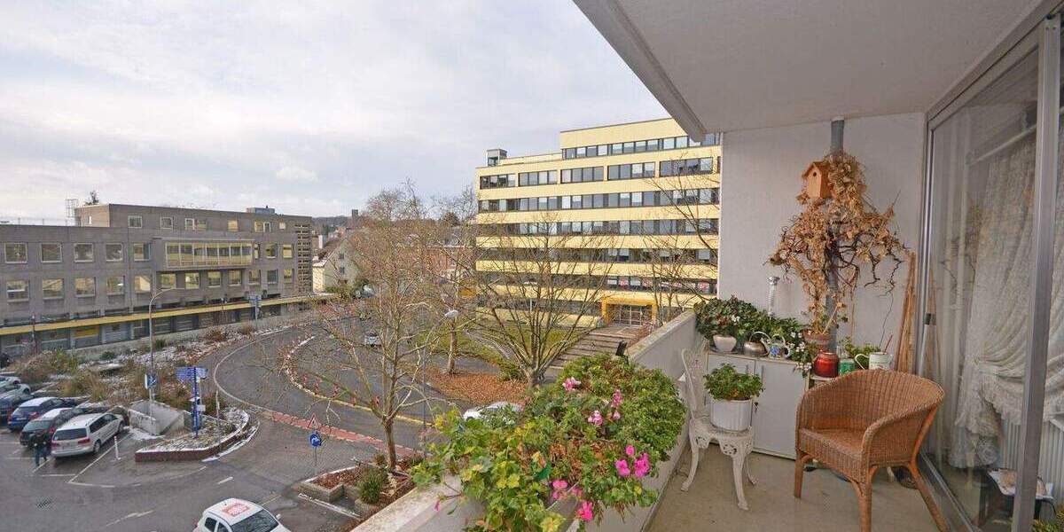 Etagenwohnung Brühl - 3 Zimmer, 100 m&sup2;, 299.000&euro; | Angebot:25748345