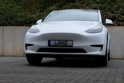 Tesla Model Y 35.039 km 34.980 &euro; Köln 50996