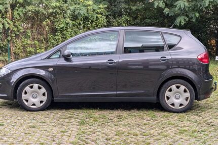 Seat Altea 171.000 km 3.150 € Bonn 53129