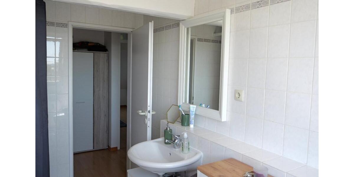 Dachgeschoßwohnung Köln Porz - 2 Zimmer, 61 m&sup2;, 220.000&euro; | Angebot:27116848