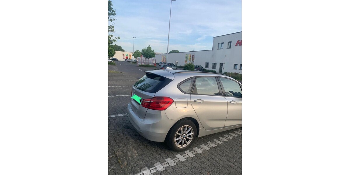 BMW 218 150.000 km 7.000 € Bonn 53111