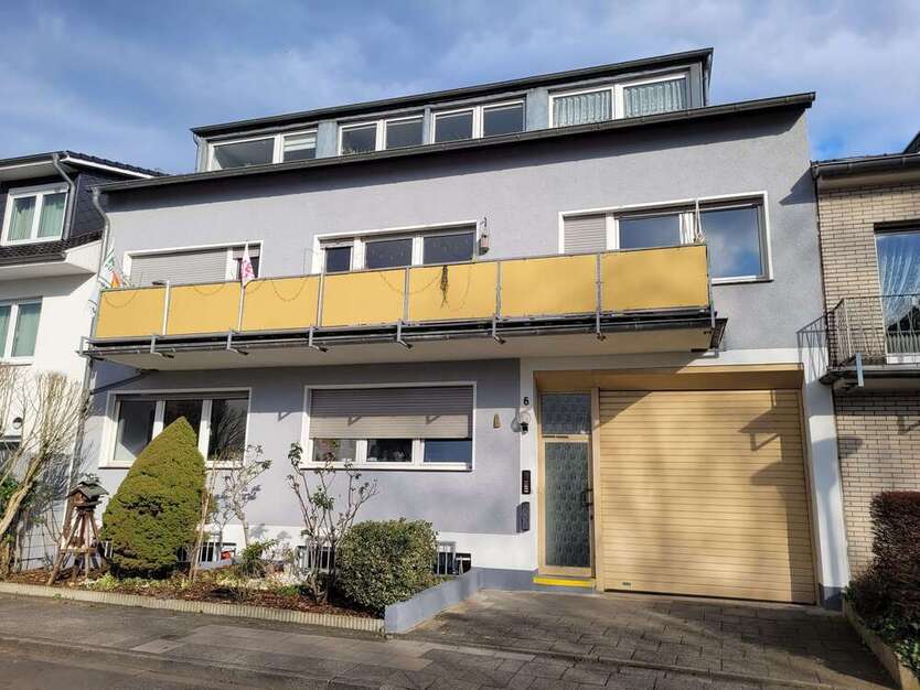 Haus zum Kaufen in Köln-Weidenpesch 980.000 € 321 m²