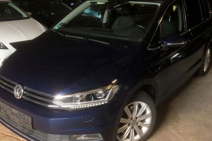 VW Touran 111.593 km 15.990 &euro; Köln 50933