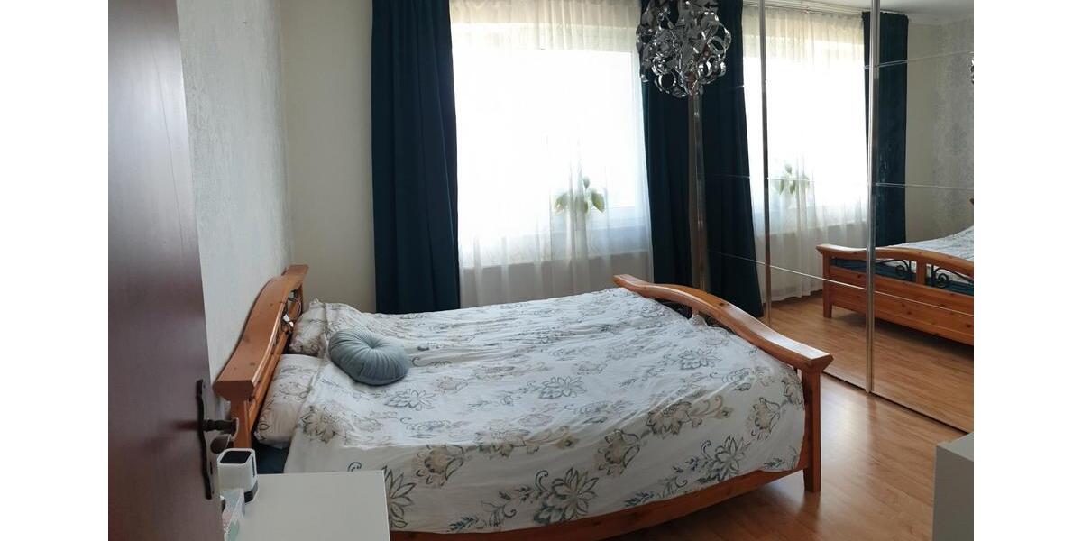 Etagenwohnung Köln Heimersdorf - 3 Zimmer, 77 m&sup2;, 300.000&euro; | Angebot:26505310