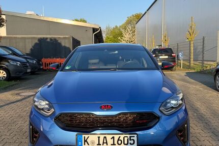 Kia ceed / Ceed 103.000 km 20.000 &euro; Köln 50769