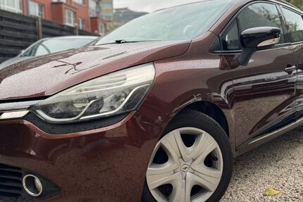 Renault Clio 200.000 km 3.950 € Köln 50674