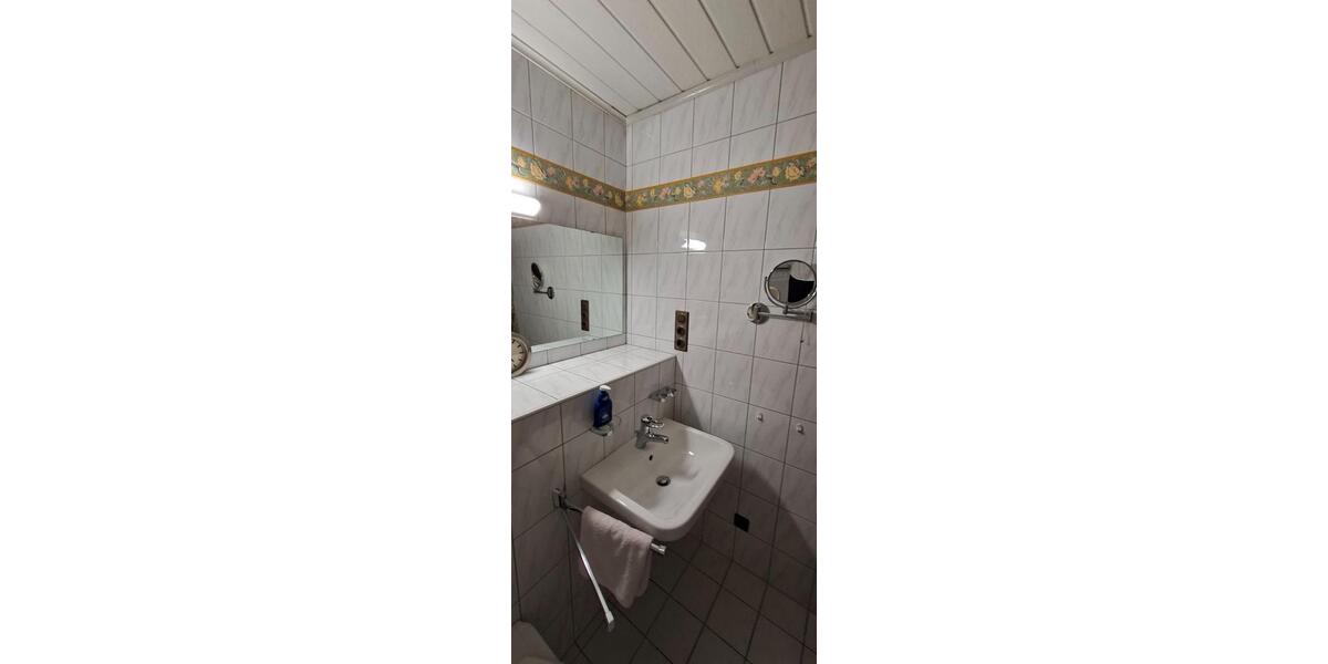 Hochparterre Solingen - 3 Zimmer, 102 m&sup2;, 244.000&euro; | Angebot:26765873