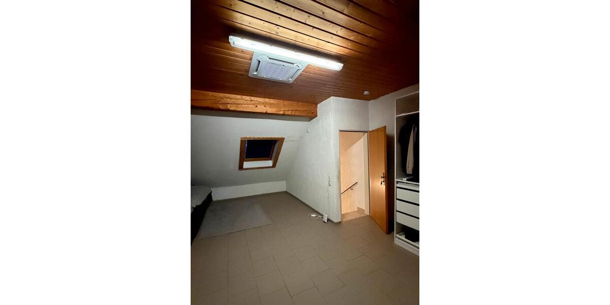Etagenwohnung Euskirchen Dom-Esch - 3 Zimmer, 92 m&sup2;, 860&euro; | Angebot:26680687
