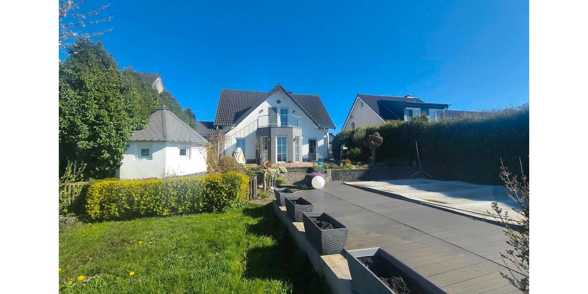 Einfamilienhaus Hennef (Sieg) - 5 Zimmer, 125 m&sup2;, 685.000&euro; | Angebot:26061061