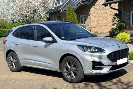 Ford Kuga 93.500 km 20.999 &euro; Köln 50769