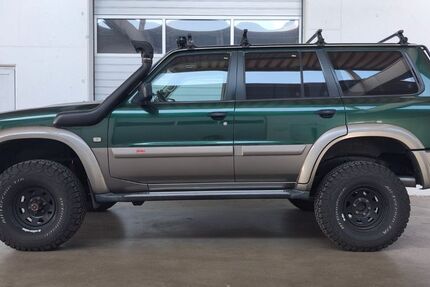 Nissan Patrol 181.600 km 27.900 &euro; Brühl 50321