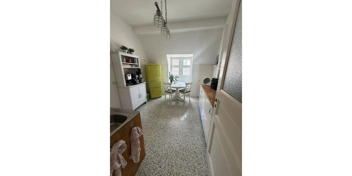 Etagenwohnung Bonn Gronau - 3 Zimmer, 85 m&sup2;, 1.100&euro; | Angebot:25378993