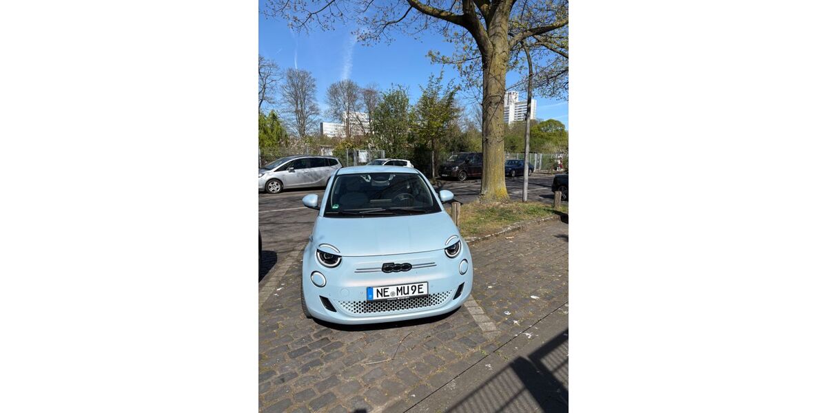 Fiat 500e 49.921 km 15.600 &euro; Rommerskirchen 41569