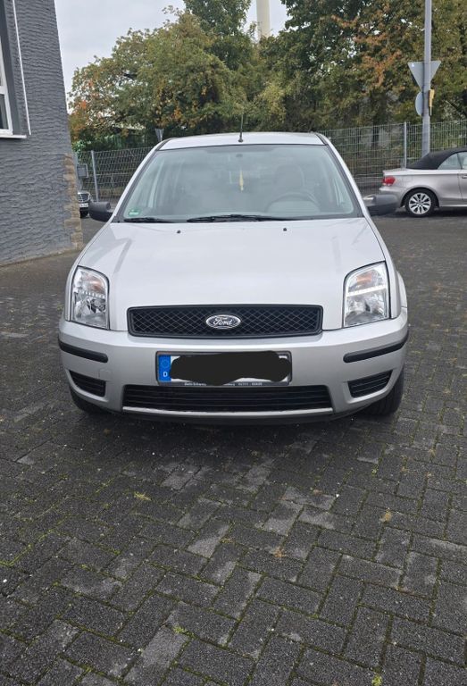 Ford Fusion 182.000 km 1.899 € Bergisch Gladbach 51429