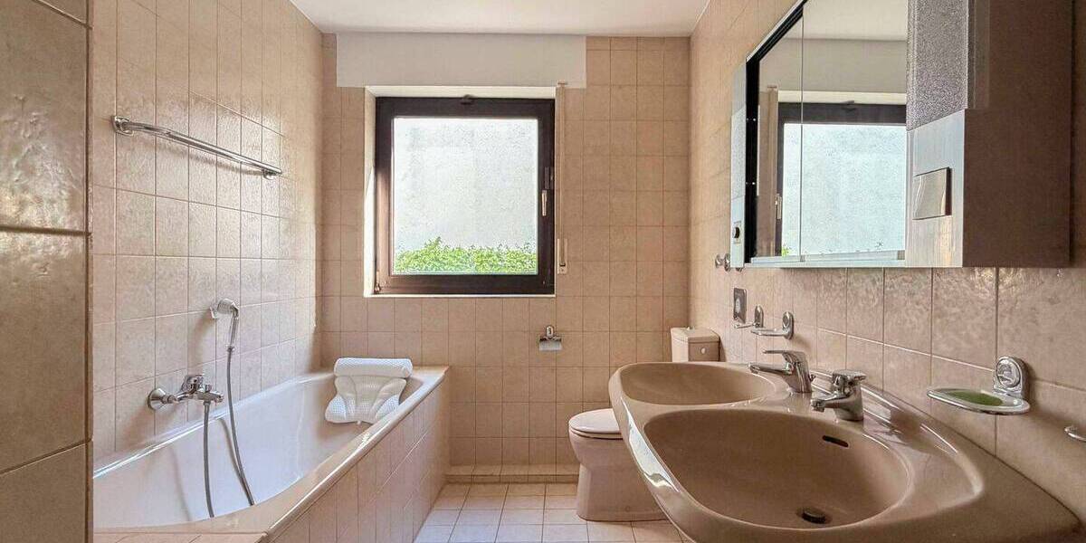 Etagenwohnung Köln Porz - 4 Zimmer, 134 m&sup2;, 450.000&euro; | Angebot:26689242
