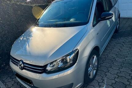 VW Touran 218.000 km 6.400 &euro; Wermelskirchen 42929