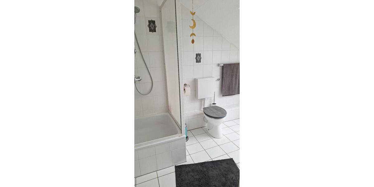 Dachgeschoßwohnung Weilerswist - 2 Zimmer, 60 m&sup2;, 850&euro; | Angebot:25426725