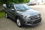 VW Tiguan LIFE BMT NAVI AHK PARKPILOT SHZ BLUETOOTH 124.710 km 12.304 &euro; Köln 50858