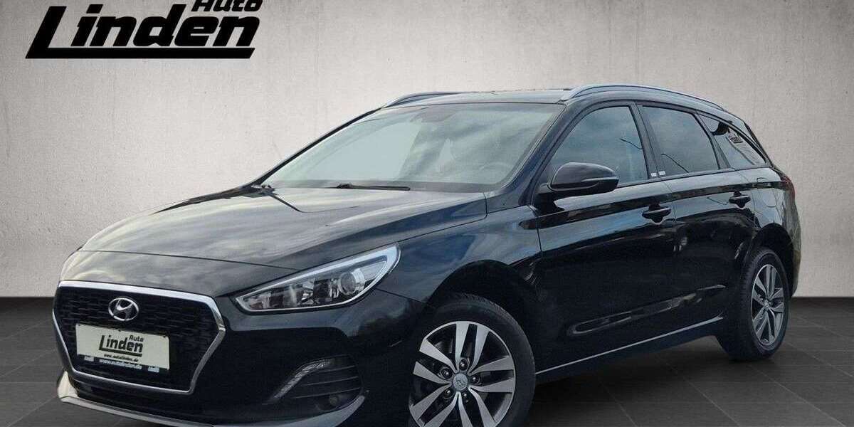 Hyundai i30 26.328 km 15.670 € Erftstadt 50374
