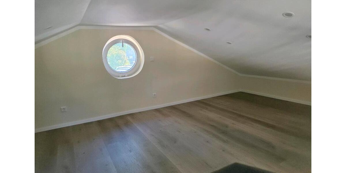 Einfamilienhaus Köln Porz - 2.5 Zimmer, 60 m&sup2;, 1.550&euro; | Angebot:26419264