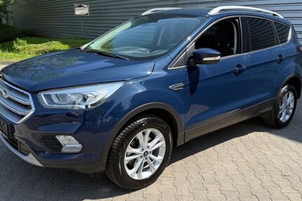 Ford Kuga 150.600 km 10.950 € brühl 50321
