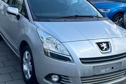 Peugeot 5008 178.000 km 4.500 &euro; Bergheim (bei Köln) 50129