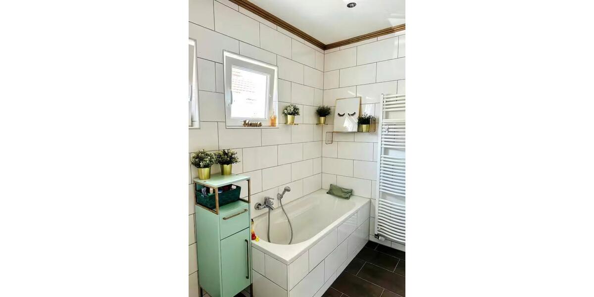 Reihenhaus Köln Kalk - 3 Zimmer, 75 m&sup2;, 2.500&euro; | Angebot:26419248