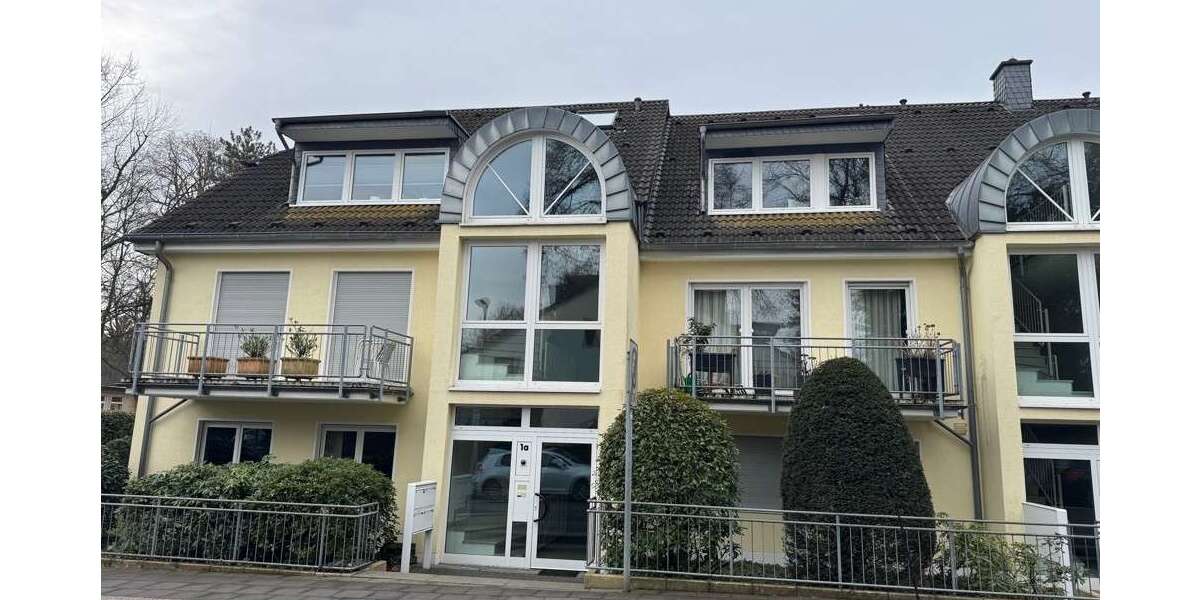 Etagenwohnung Köln Weiden - 4 Zimmer, 113 m&sup2;, 1.800&euro; | Angebot:25432592