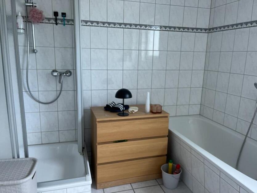 **Großzügiges Reihenhaus mit Garten und Garage in ruhiger Lage von Leverkusen Steinbüchel**
