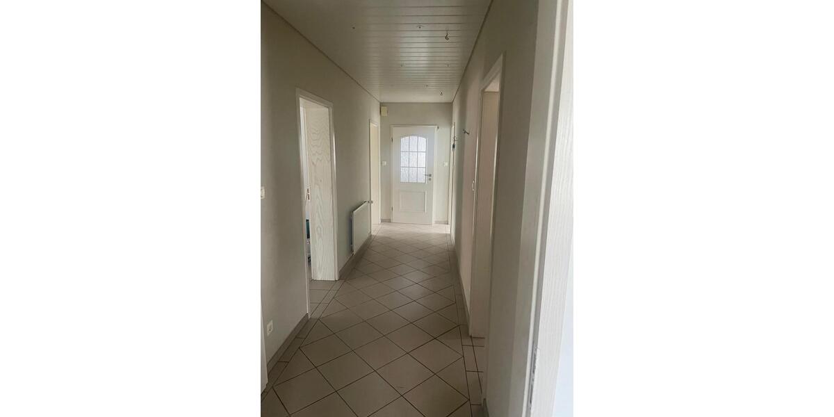 Etagenwohnung Leverkusen Schlebusch - 3 Zimmer, 85 m&sup2;, 1.400&euro; | Angebot:25420297