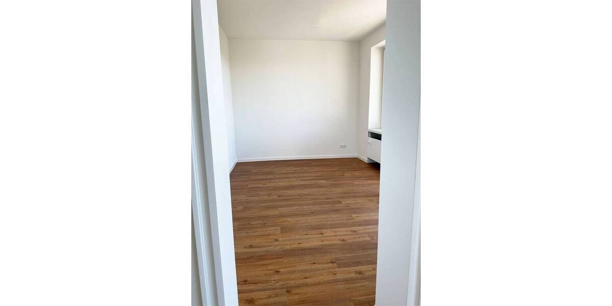 Etagenwohnung Köln Bayenthal - 3 Zimmer, 98 m&sup2;, 1.700&euro; | Angebot:26804290
