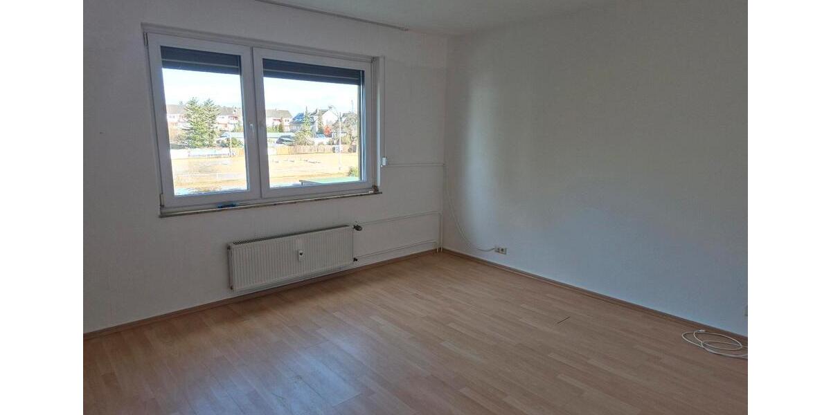 Etagenwohnung Leverkusen Bürrig - 3 Zimmer, 82 m&sup2;, 1.300&euro; | Angebot:24795132