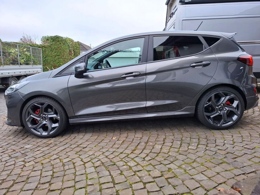 Ford Fiesta 30.700 km 22.950 € Lindlar 51789