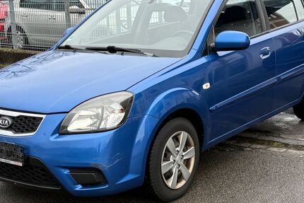 Kia Rio 295.000 km 770 &euro; Hilden 40721