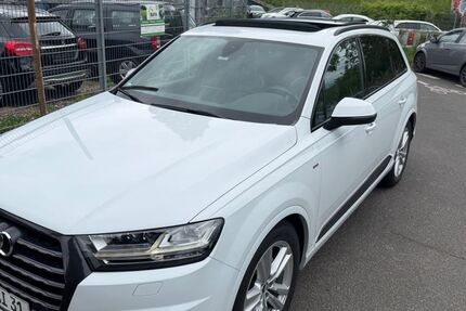 Audi Q7 269.000 km 23.500 &euro; Bonn 53119